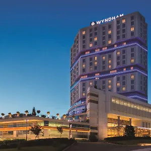 5* Otel Wyndham Grand Europe